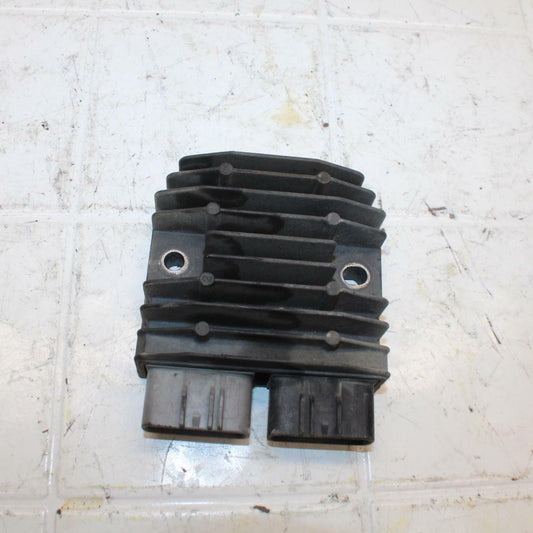 04-05 KAWASAKI NINJA ZX10R RECTIFIER VOLTAGE REGULATOR 21066-0771 BB398