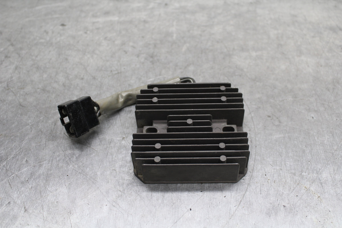 97-99 SUZUKI GSXR600 SRAD RECTIFIER VOLTAGE REGULATOR BB123