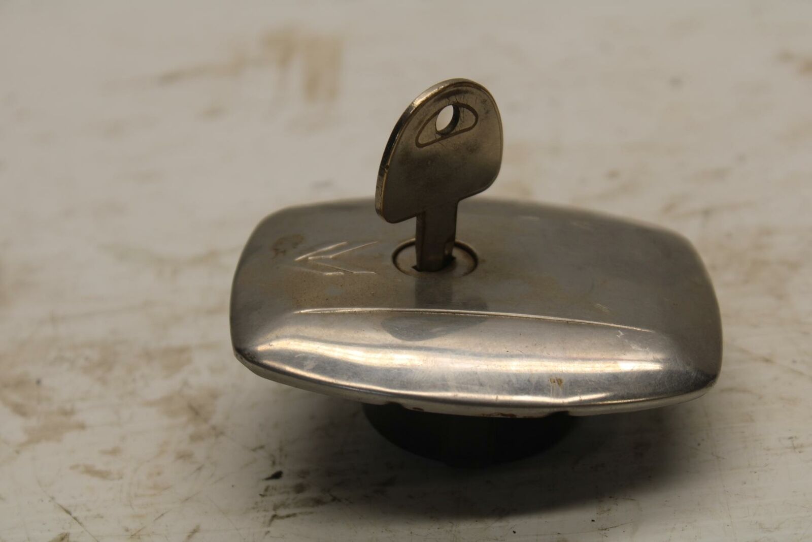 80-84 SUZUKI GS850GL FUEL TANK GAS CAP BB258
