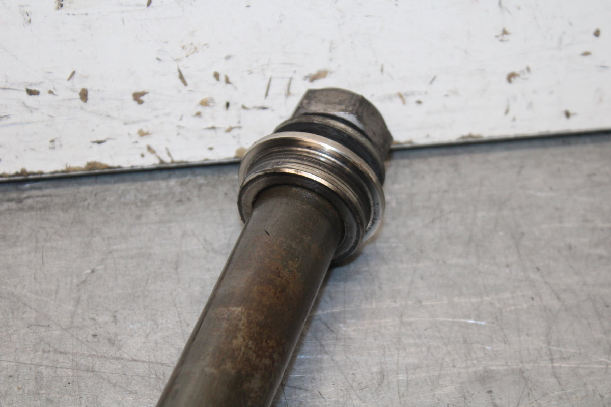 06 YAMAHA YZF R6 REAR AXLE BACK WHEEL RIM PIVOT BOLT AXEL BB716