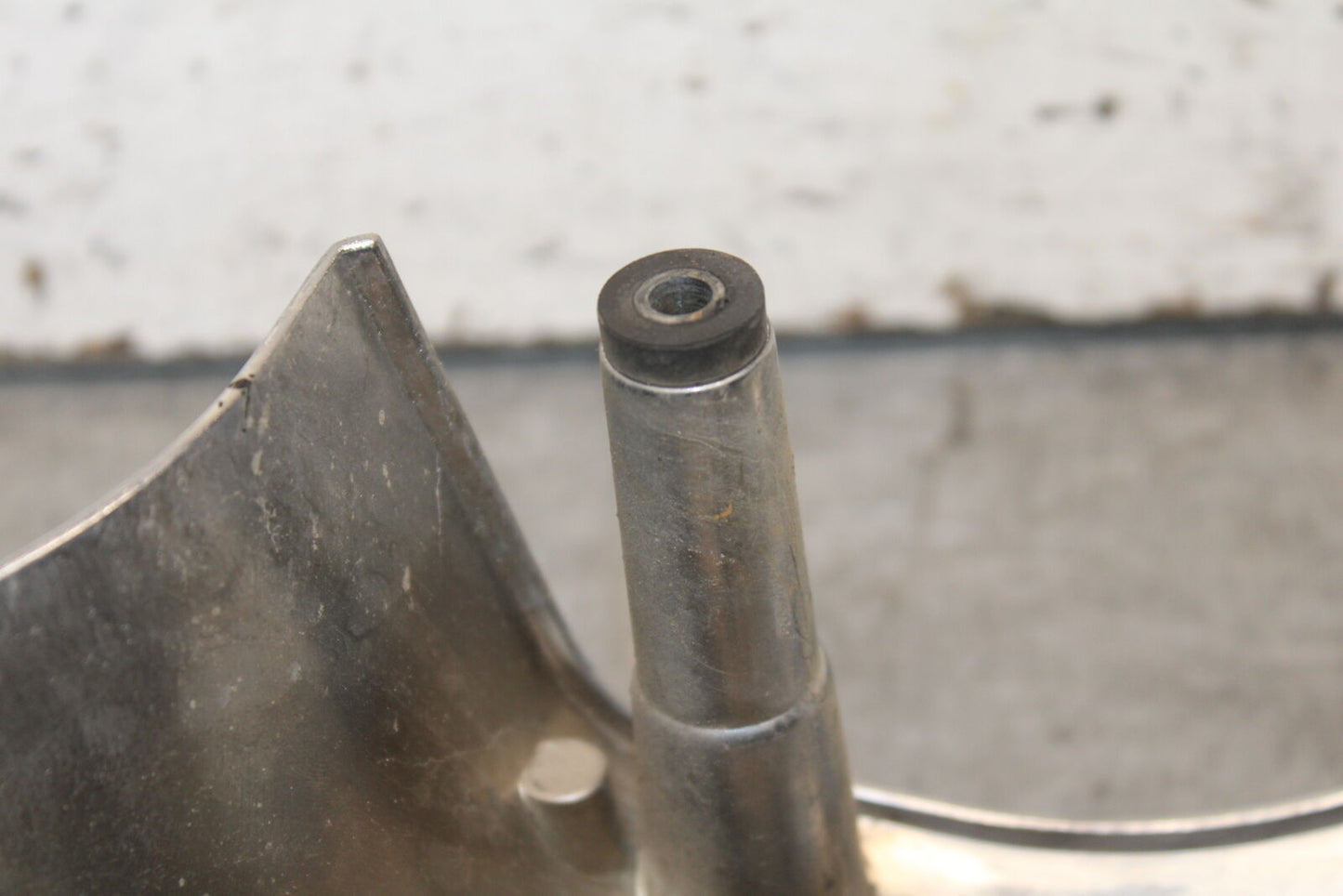 05-09 SUZUKI BOULEVARD C90 ENGINE SPROCKET COVER BB692