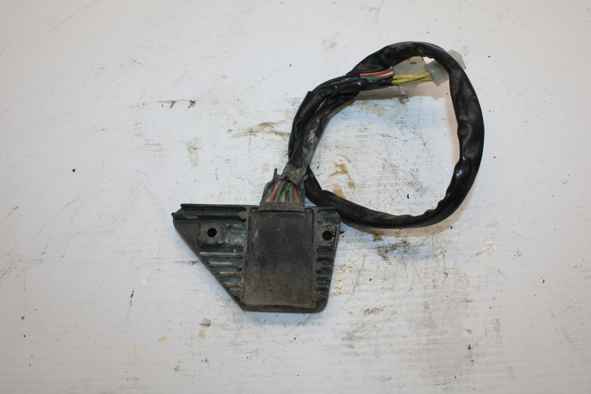 84-85 HONDA V30 MAGNA RECTIFIER VOLTAGE REGULATOR BB251