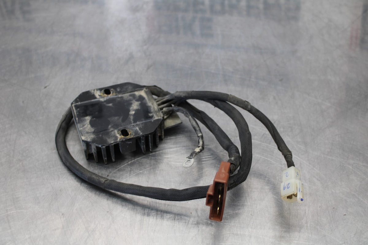 17-22 KTM 390 DUKE RECTIFIER VOLTAGE REGULATOR BB180