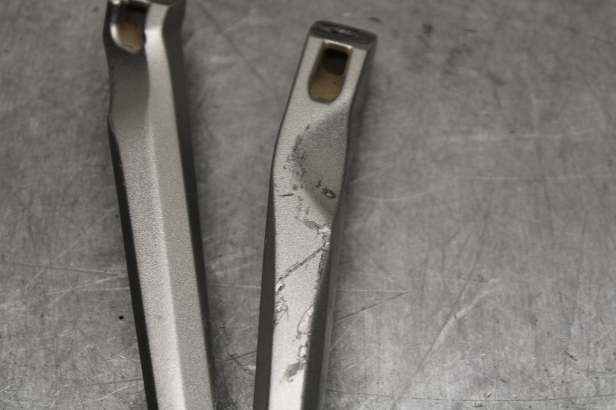 07-08 YAMAHA YZF R1 REAR BACK PASSENGER PEG SET PAIR BB724