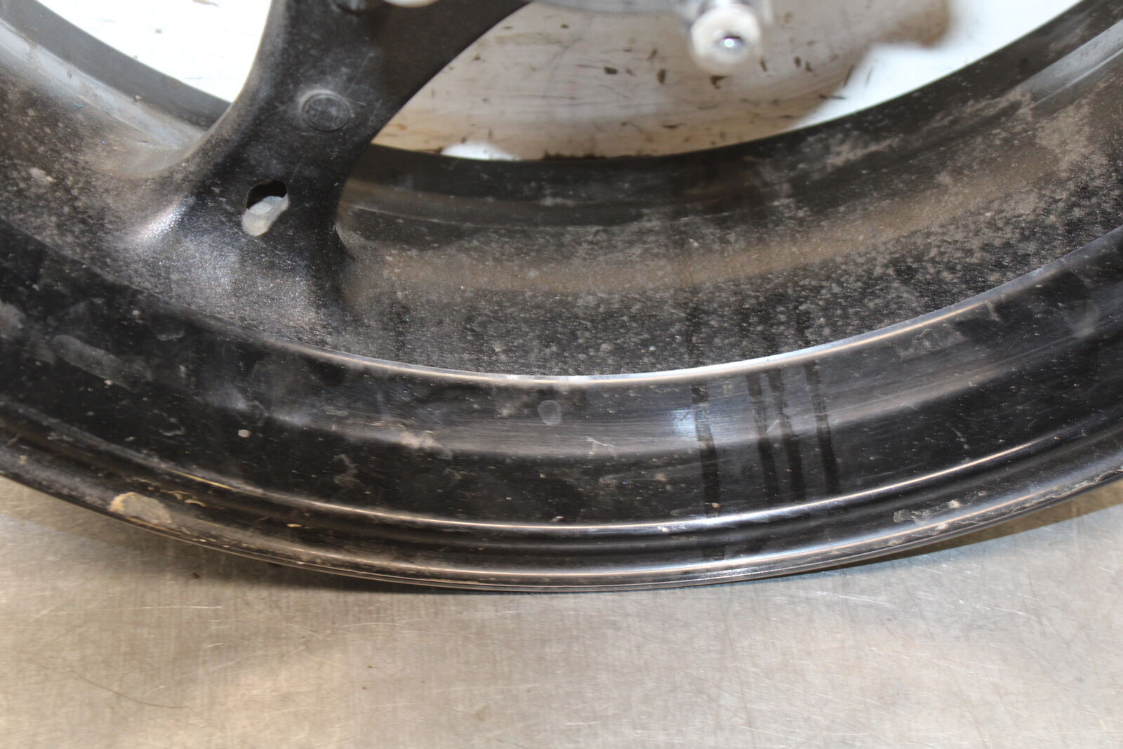 06-07 SUZUKI GSXR750 REAR WHEEL BACK RIM BB670