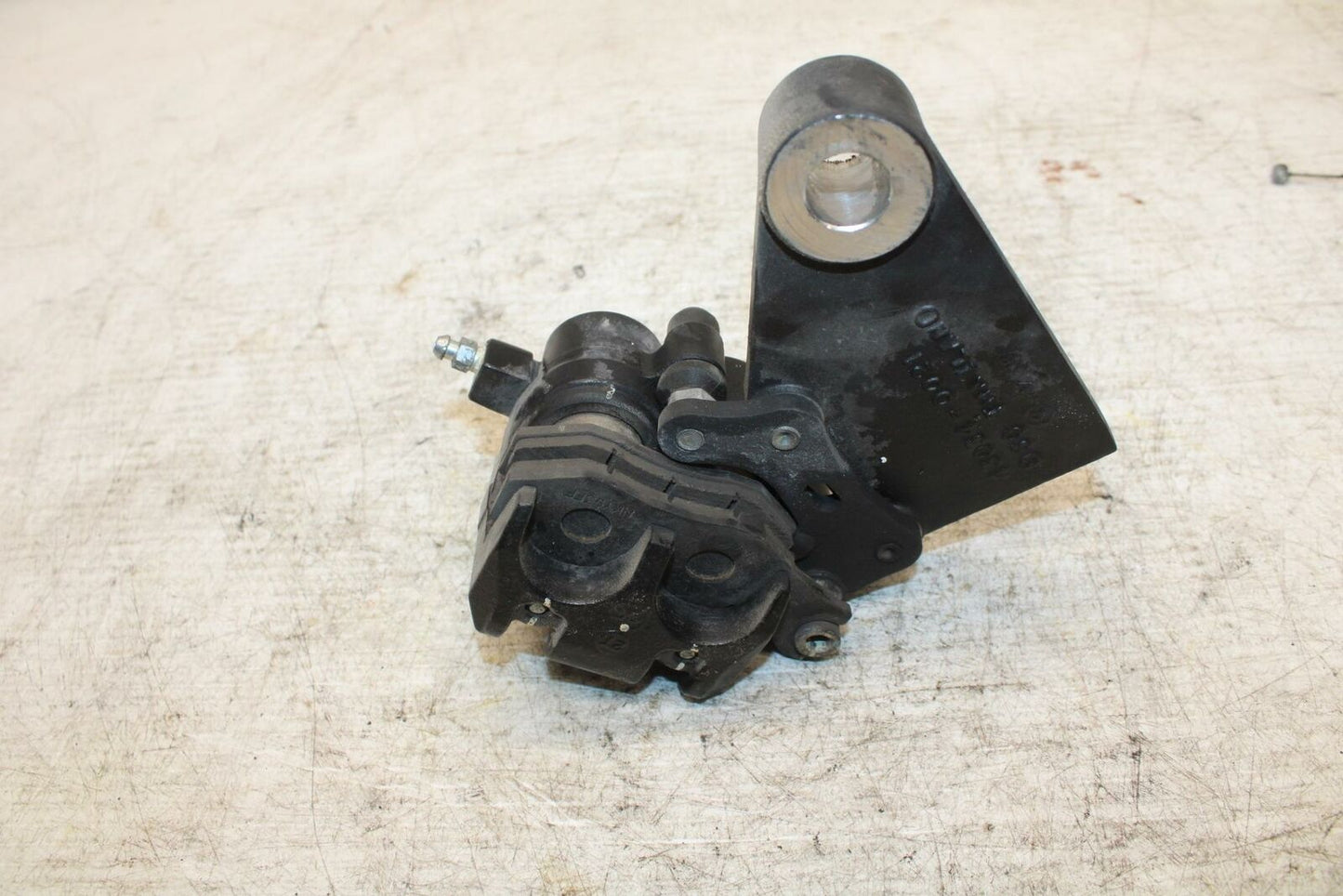 12-13 KAWASAKI EX300 NINJA REAR BACK BRAKE CALIPER W MOUNT BRACKET BB373