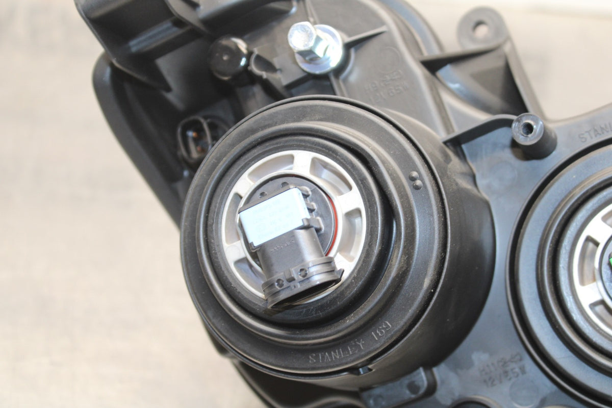 23-24 KAWASAKI NINJA ZX14R NEW!! FRONT LEFT HEADLIGHT HEAD LIGHT LAMP BB764