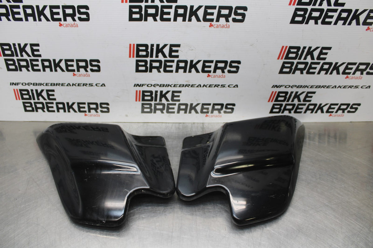 08 HARLEY-DAVIDSON ELECTRA GLIDE POLICE EFI FLHTPI SIDE COVER PANEL SET BB816