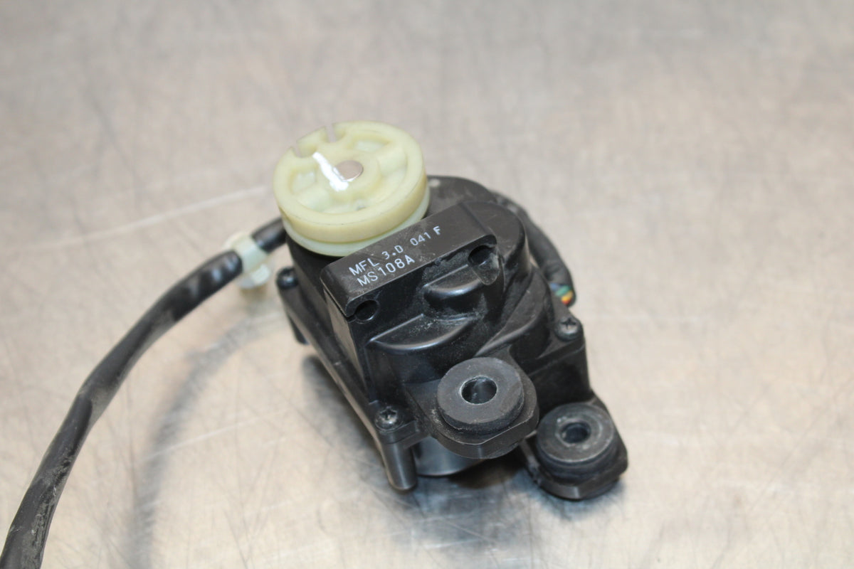 12-16 HONDA CBR1000RR EXHAUST VALVE SERVO MOTOR BB157
