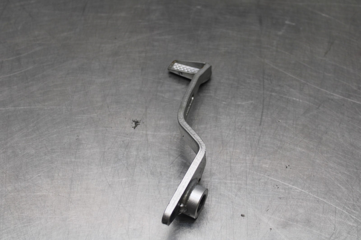 18-26 KAWASAKI Z400 RIGHT REAR BRAKE LEVER BB852