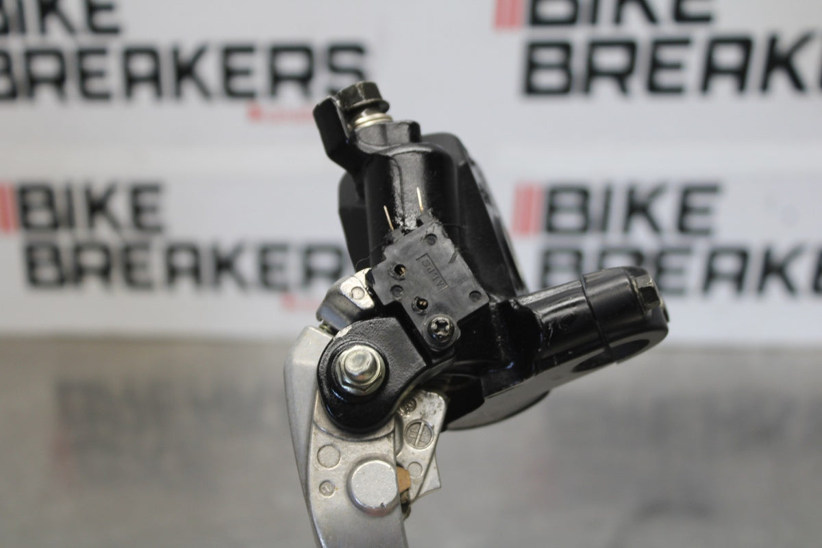 05-06 HONDA CBR600RR FRONT BRAKE MASTER CYLINDER w/ LEVER BB893