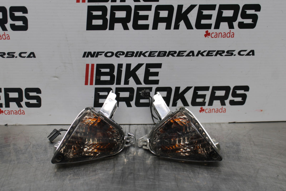 07 SUZUKI GSXR1000 REAR LEFT RIGHT TURN SIGNALS LIGHT INDICATORS BB770