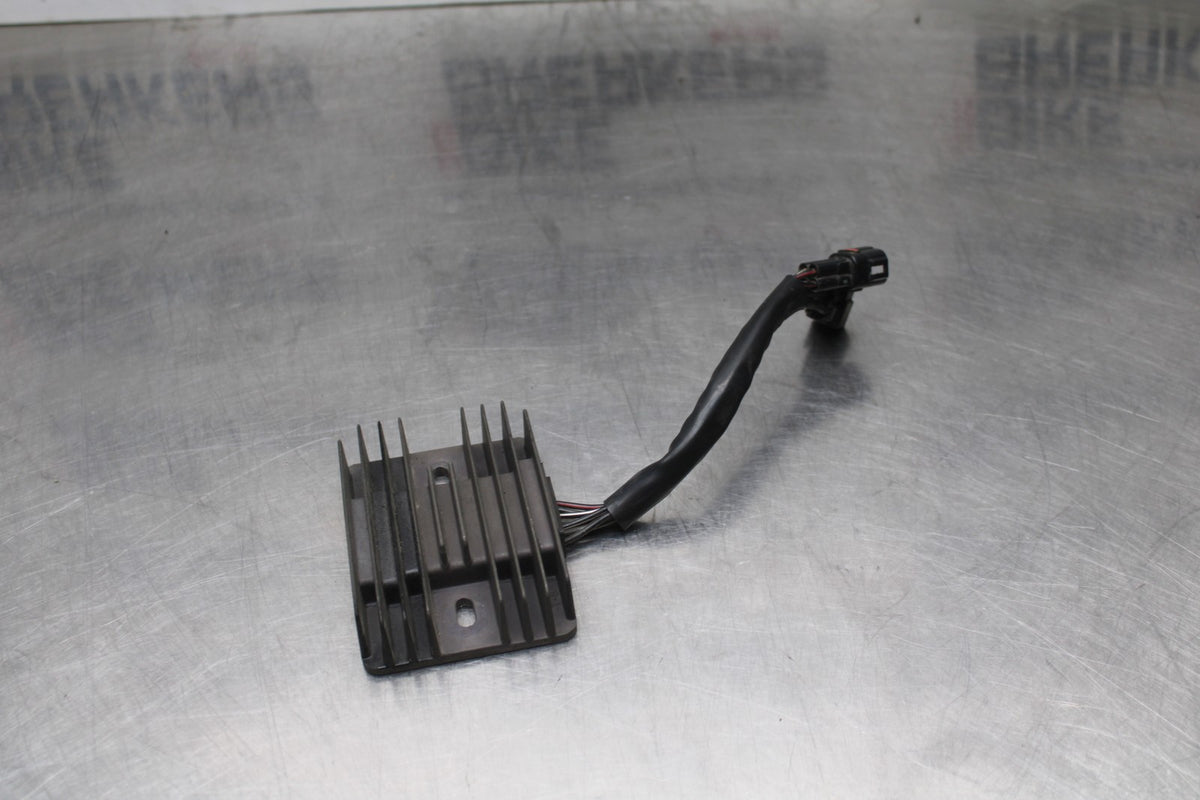 08-10 SUZUKI GSXR 600 RECTIFIER VOLTAGE REGULATOR BB835