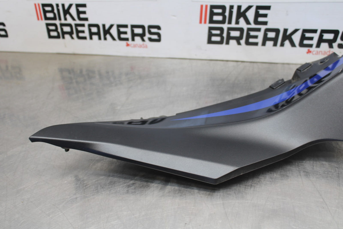 24-25 KAWASAKI NINJA 500 ABS LEFT MID UPPER SIDE FAIRING COWL PLASTIC BB899