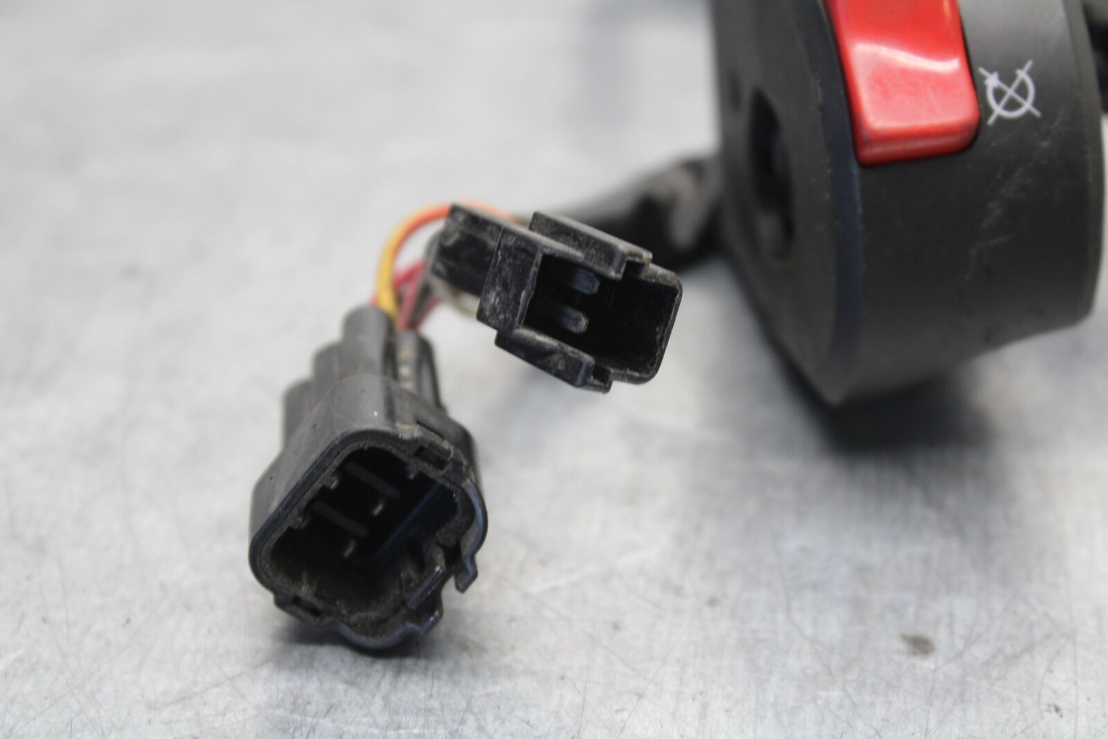 09-12 KAWASAKI NINJA ZX6R RIGHT CLIP ON KILL OFF START SWITCH SWITCHES BB656