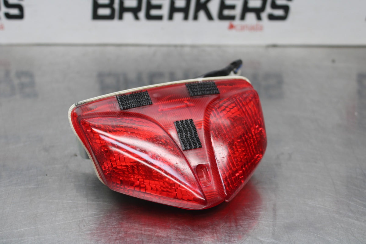 08-10 SUZUKI GSXR 600 REAR TAIL TAILLIGHT BACK BRAKE LIGHT BB835
