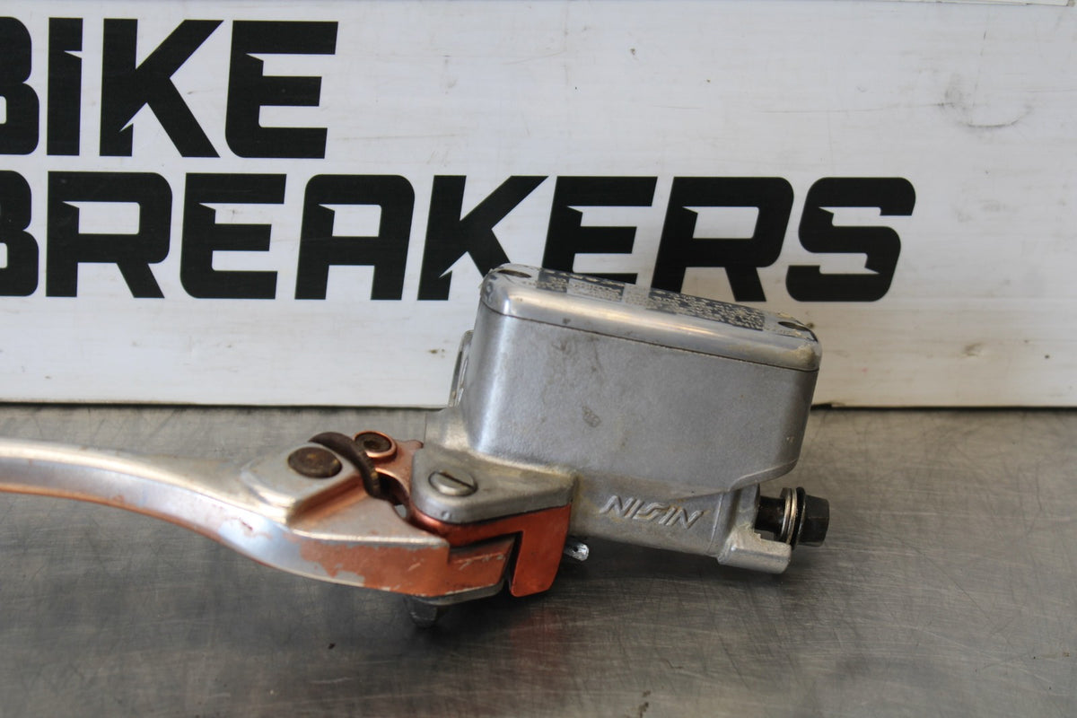 06-07 HONDA INTERCEPTOR 800 VFR800 FRONT BRAKE MASTER CYLINDER w/ LEVER BB917