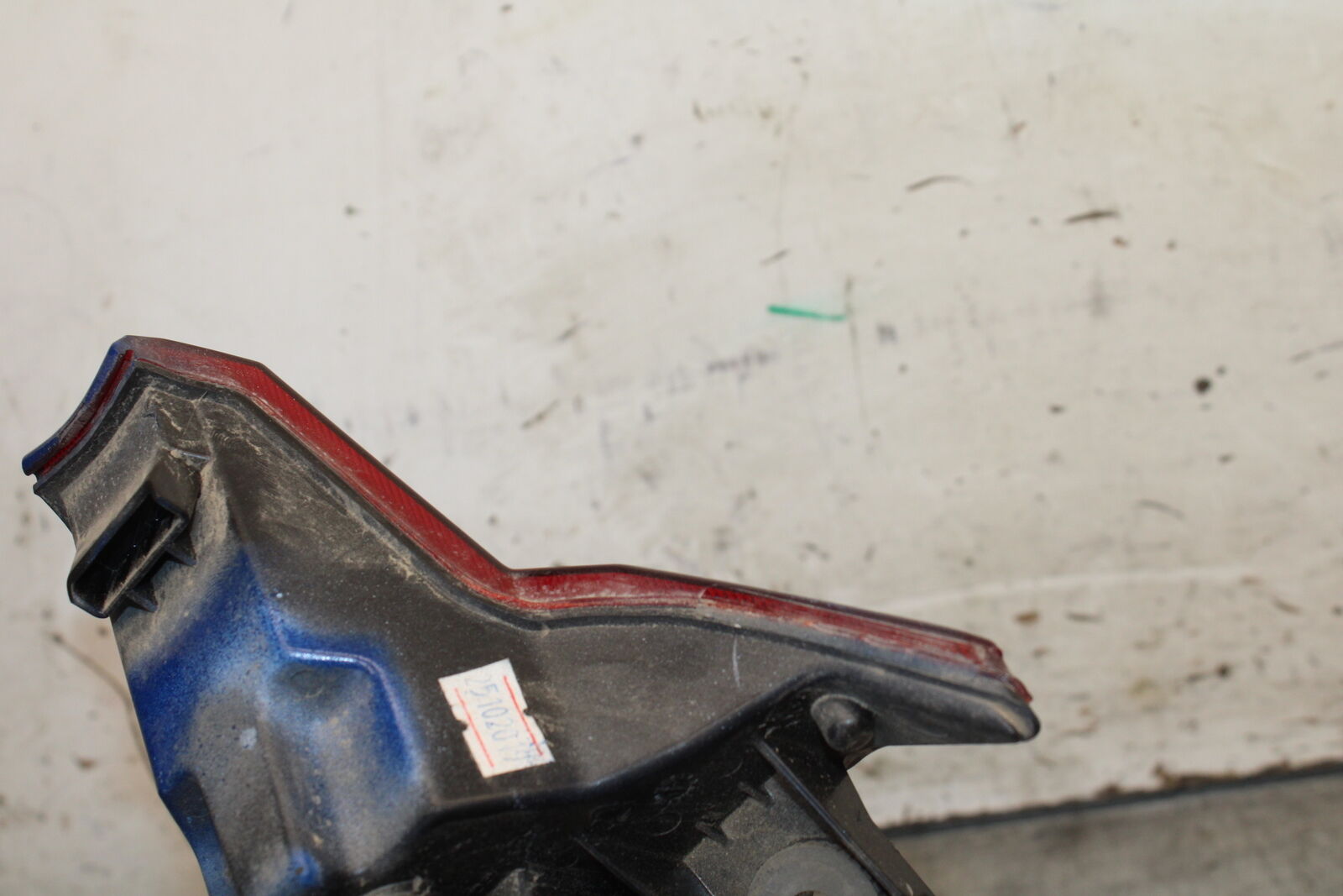19-22 KAWASAKI Z400 REAR TAIL TAILLIGHT BACK BRAKE LIGHT BB708