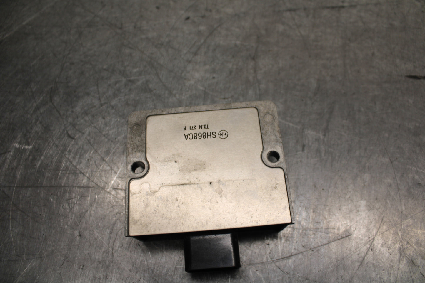 24 KAWASAKI NINJA 500 ABS RECTIFIER VOLTAGE REGULATOR BB744