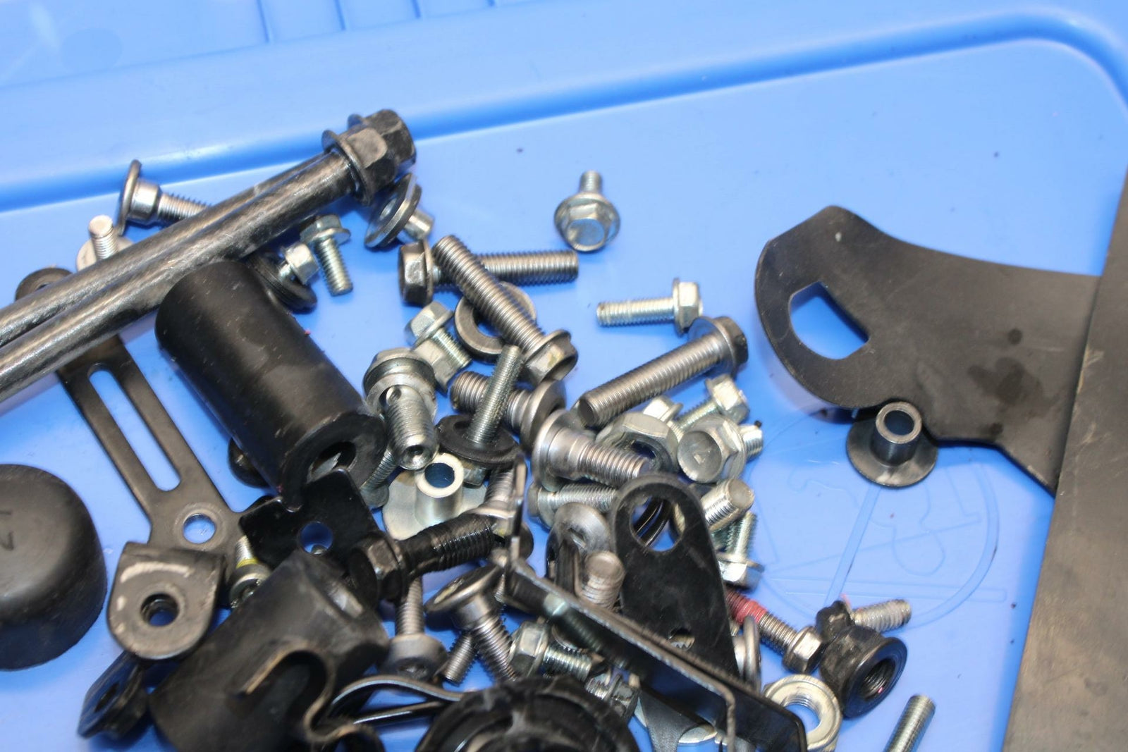 17-20 KAWASAKI NINJA 650  BOLTS HARDWARE MOTOR SCREWS BB364