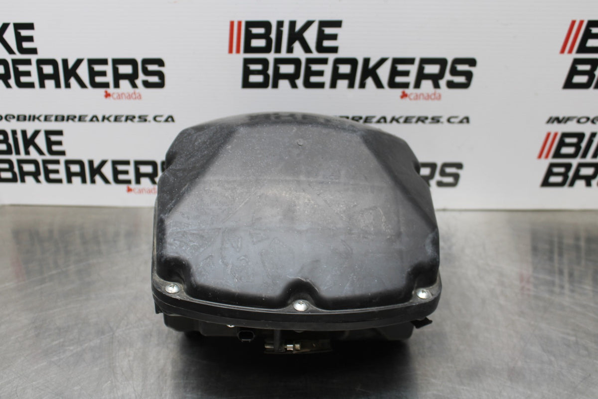 10 SUZUKI SV650 AIRBOX AIR INTAKE FILTER BOX BB181