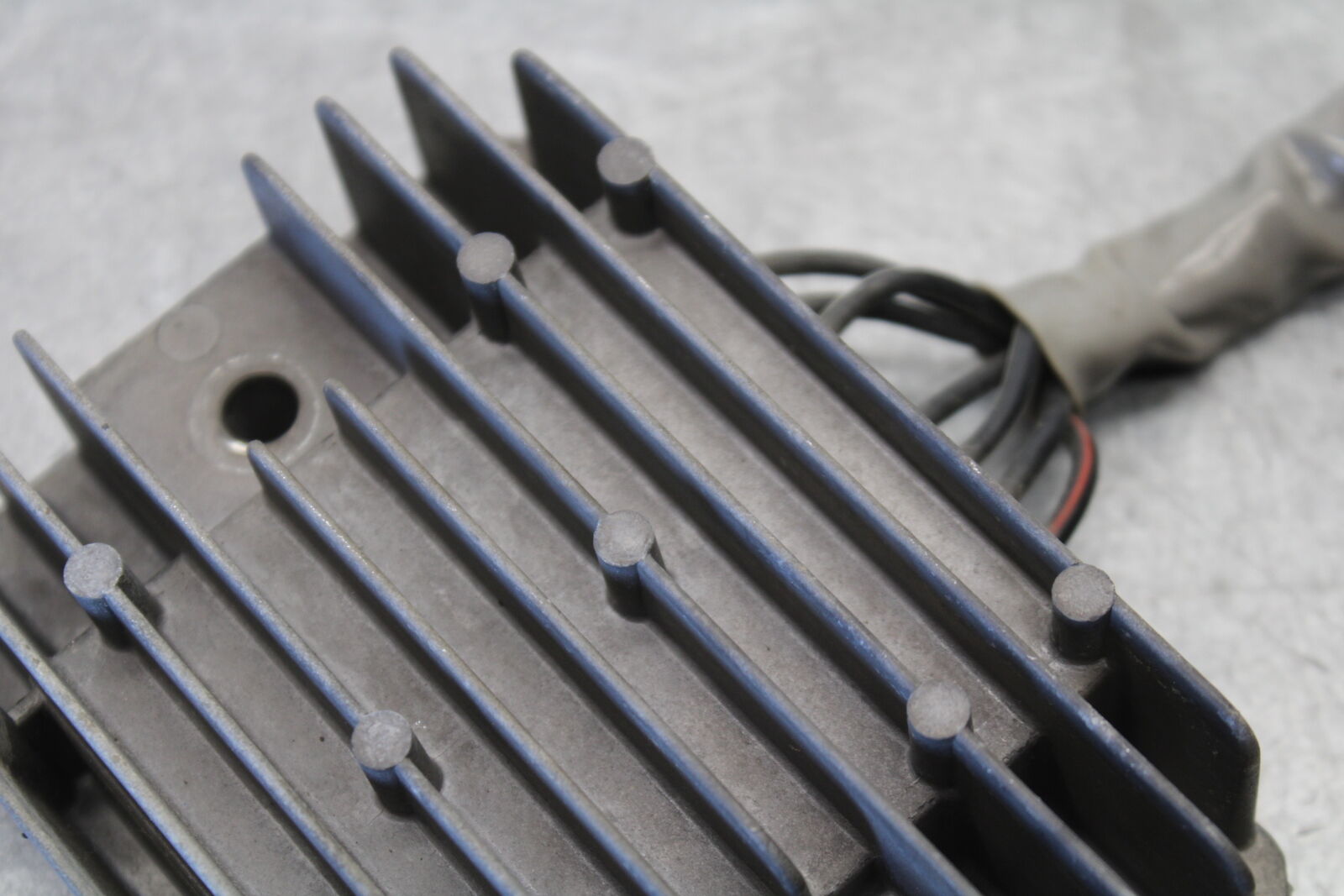 05-06 SUZUKI GSXR1000 RECTIFIER VOLTAGE REGULATOR 32800-41F11 BB663