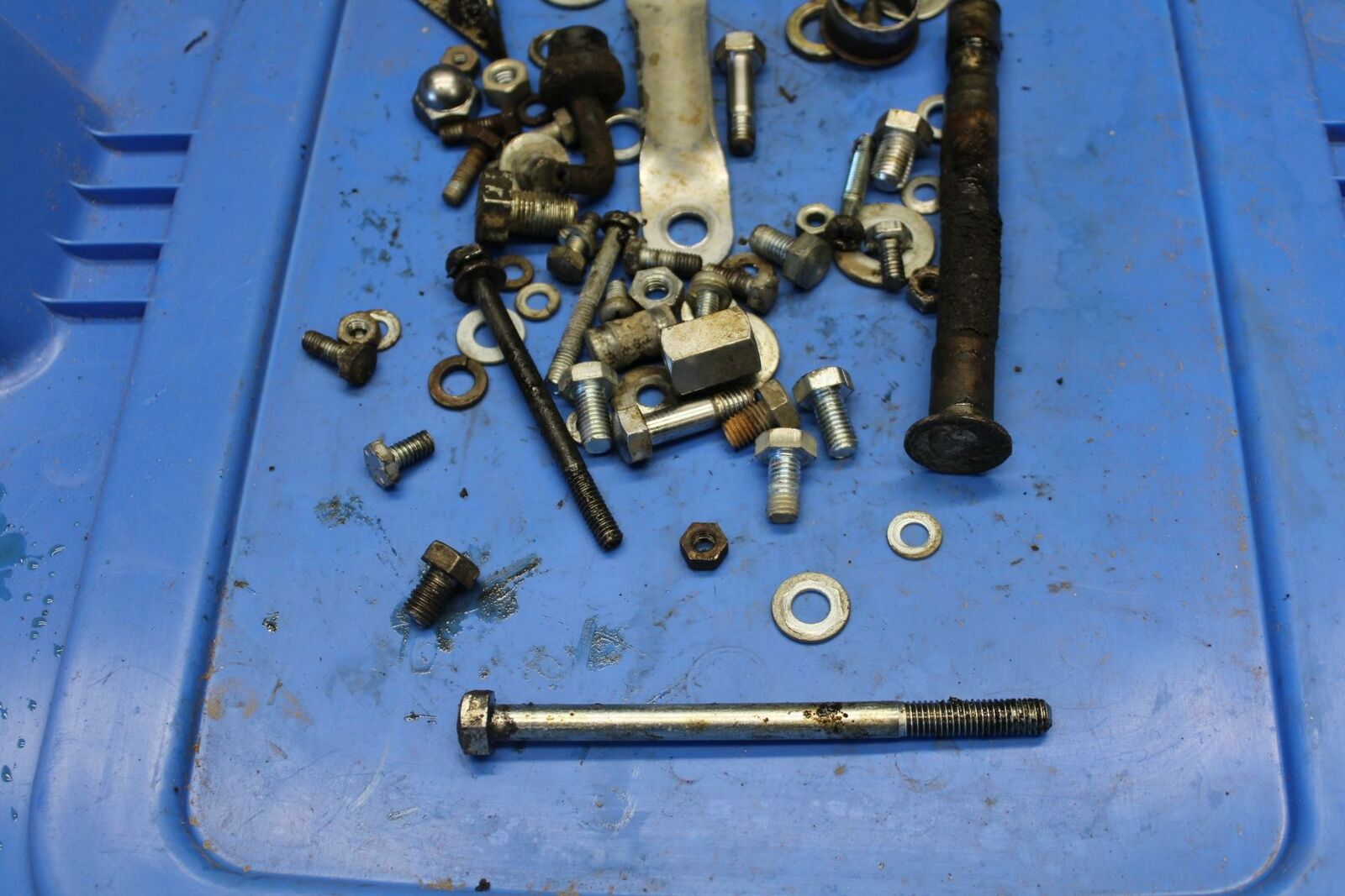 71 YAMAHA L5 BOLTS LEFTOVER  BB230