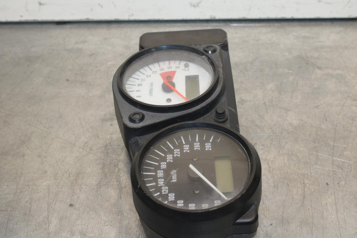 1999 Suzuki GSXR600 SPEEDO TACH GAUGES DISPLAY CLUSTER SPEEDOMETER  BB608