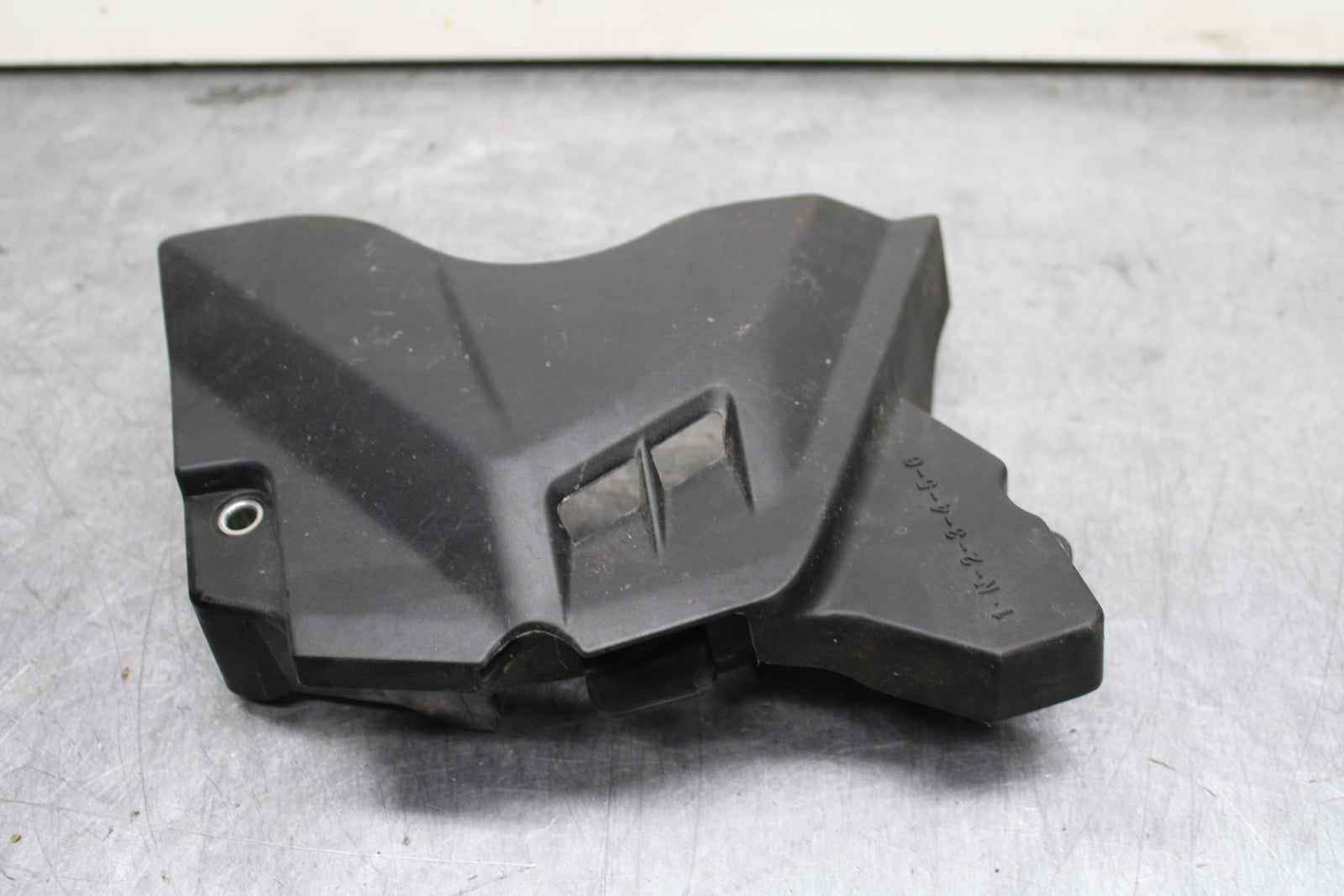 19-21 YAMAHA YZF R3 ENGINE SPROCKET COVER BB121
