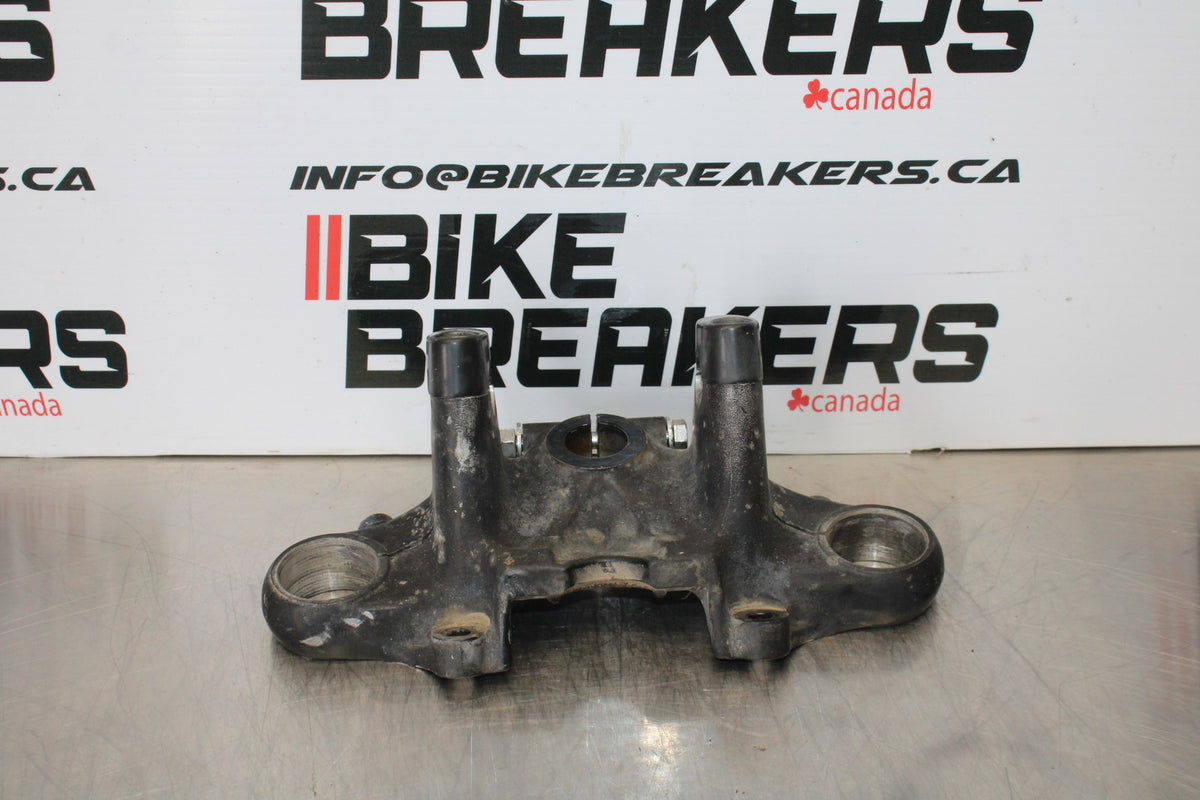 76-77 HONDA GOLDWING 1000 FORKS UPPER TRIPLE TREE CLAMP BB171