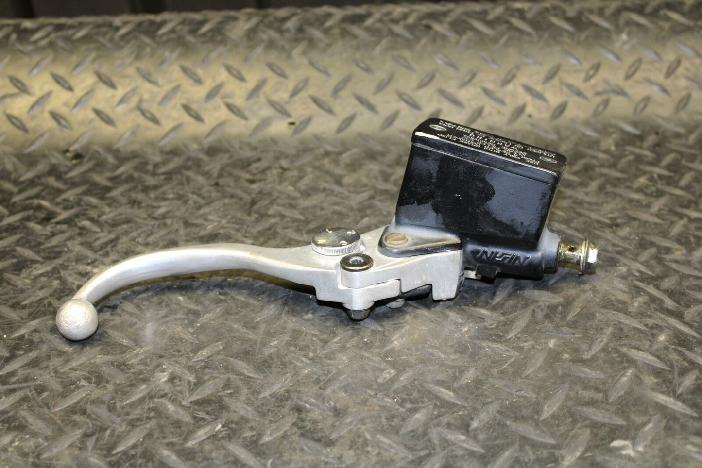 05-06 SUZUKI KATANA 750 GSX750F FRONT BRAKE MASTER CYLINDER w/ LEVER bb166