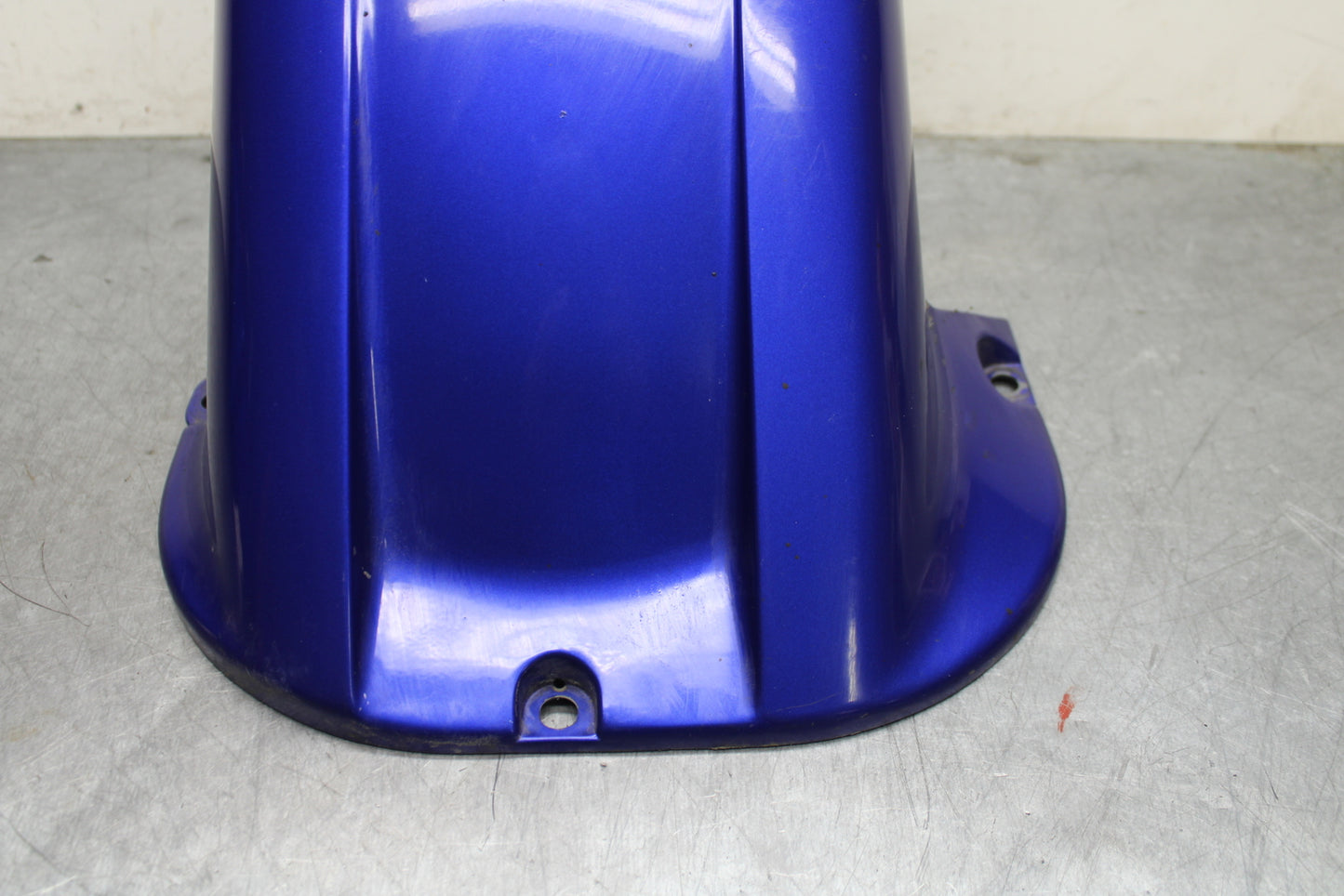 00-01 YAMAHA YZF R1 REAR BACK WHEEL TIRE HUGGER FENDER BB755