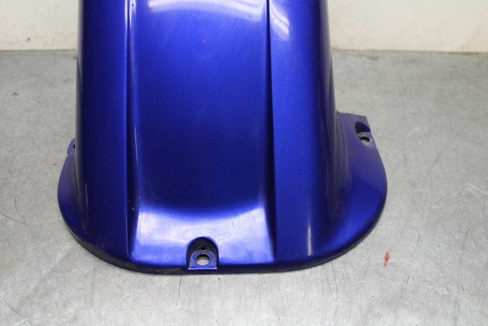 00-01 YAMAHA YZF R1 REAR BACK WHEEL TIRE HUGGER FENDER BB755
