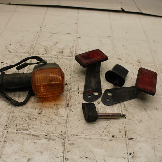 01 KAWASAKI NINJA ZX6R LEFT REAR TURN SIGNAL LIGHT INDICATOR BB25