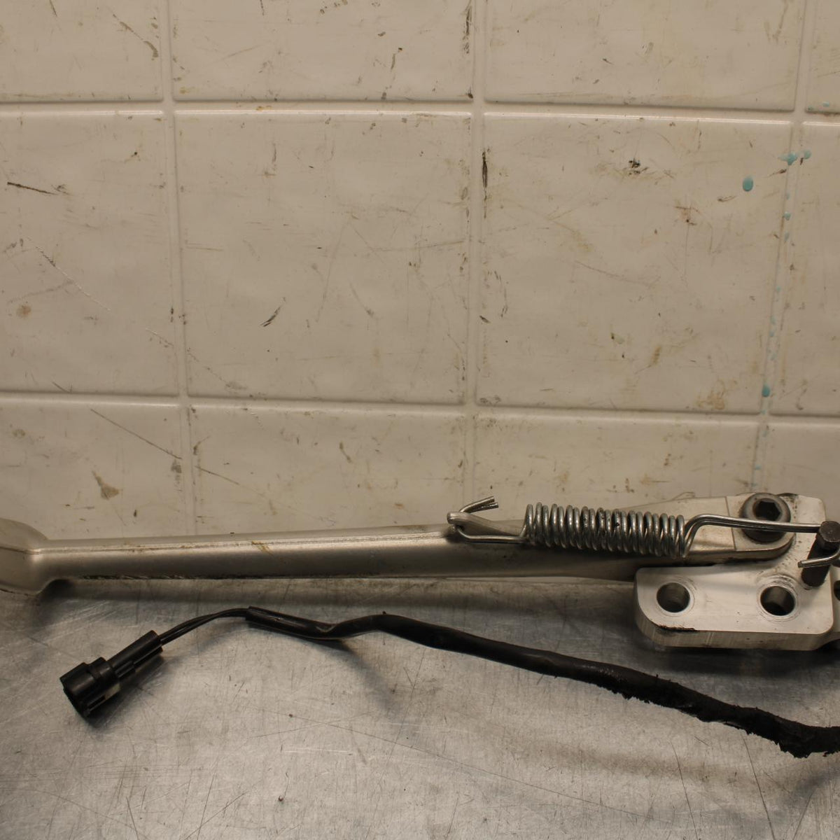 2012 Triumph Daytona 675R KICKSTAND SIDE KICK STAND BB589