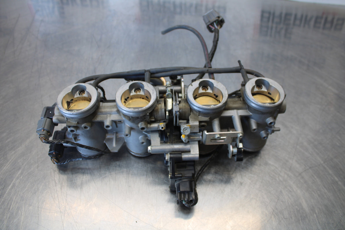 03-06 KAWASAKI Z1000 MAIN FUEL INJECTORS / THROTTLE BODIES BB164
