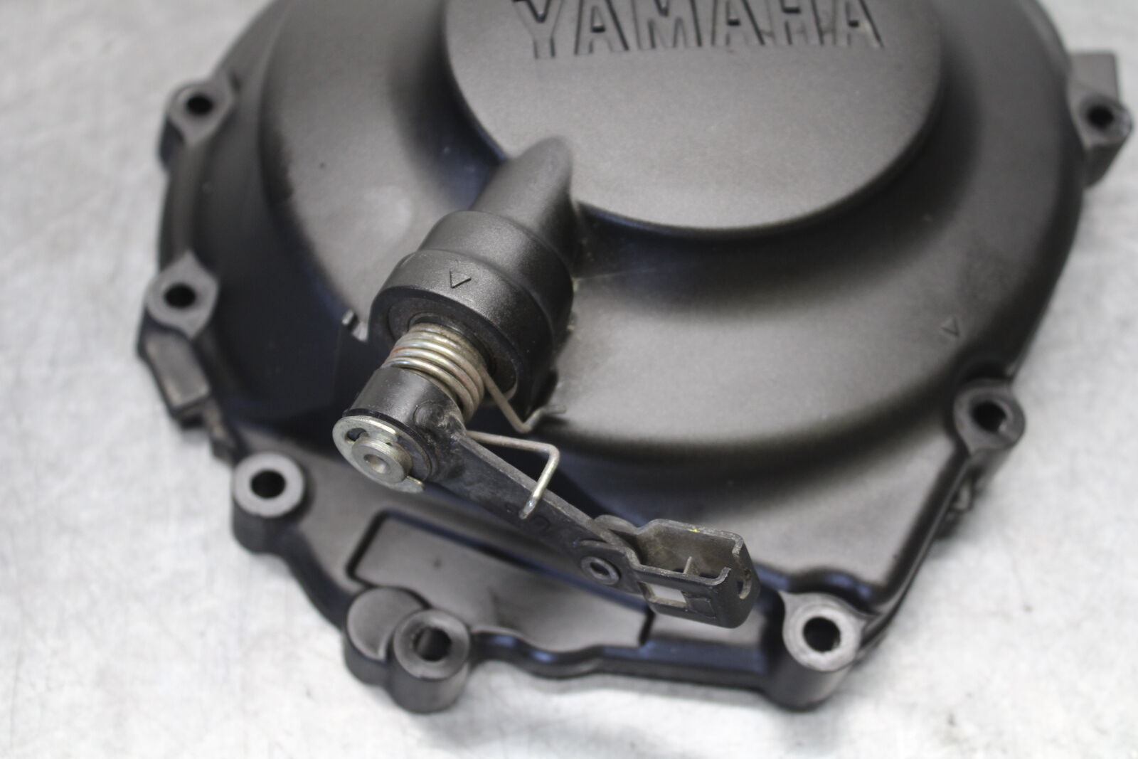 08-09 YAMAHA YZF R6S CLUTCH SIDE ENGINE MOTOR COVER  BB690