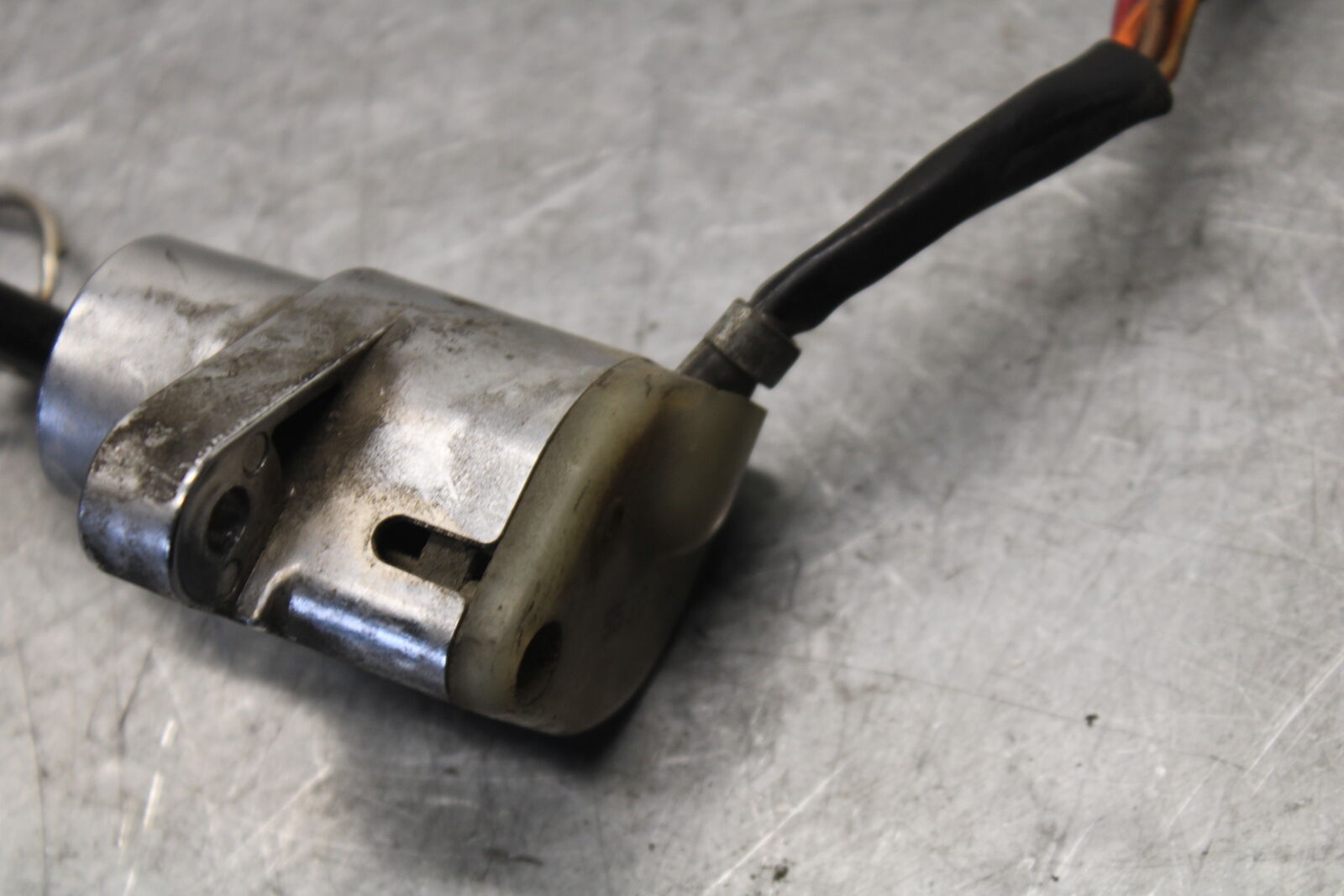 05-09 SUZUKI BOULEVARD C90 IGNITION LOCK W KEY BB692