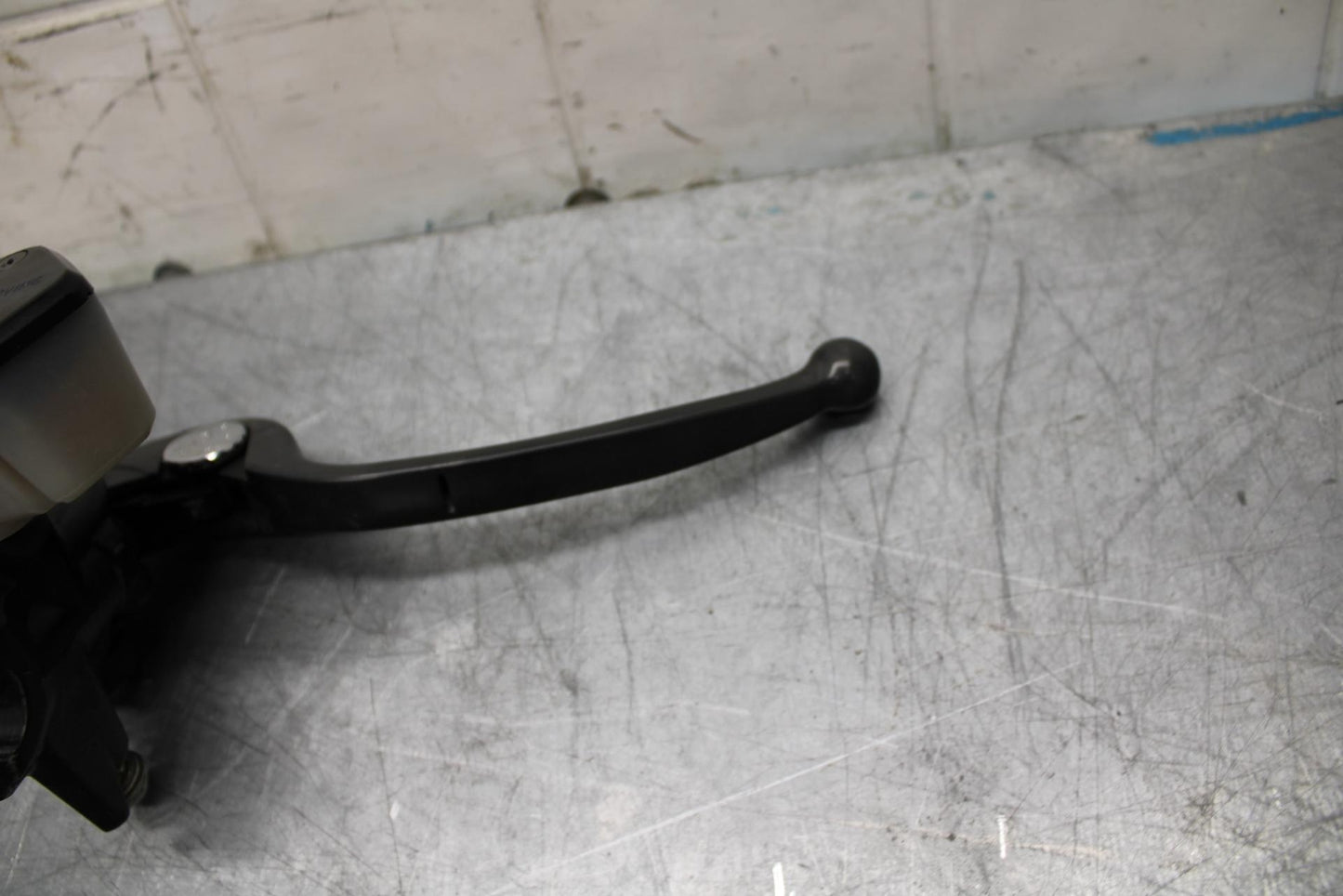 07-08 KAWASAKI CONCOURS 1400 ABS FRONT BRAKE MASTER CYLINDER w/ LEVER BB449