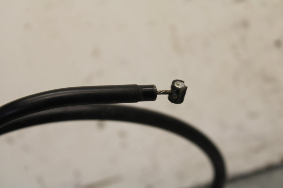 22-24 YAMAHA XSR900 CLUTCH CABLE LINE BB683