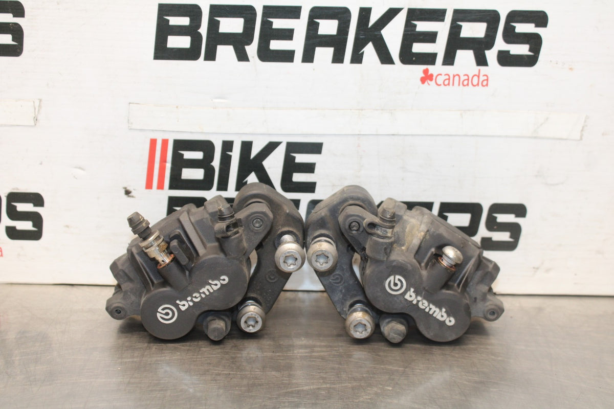 19 BMW F750GS RIGHT LEFT FRONT BRAKE CALIPER SET PAIR CALIPERS BB938
