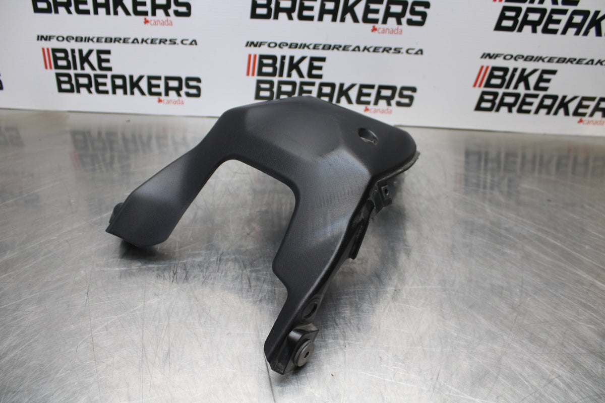 14-17 YAMAHA FZ07 FRONT GAS TANK FUEL CELL FAIRING COWL COVER TRIM BB162