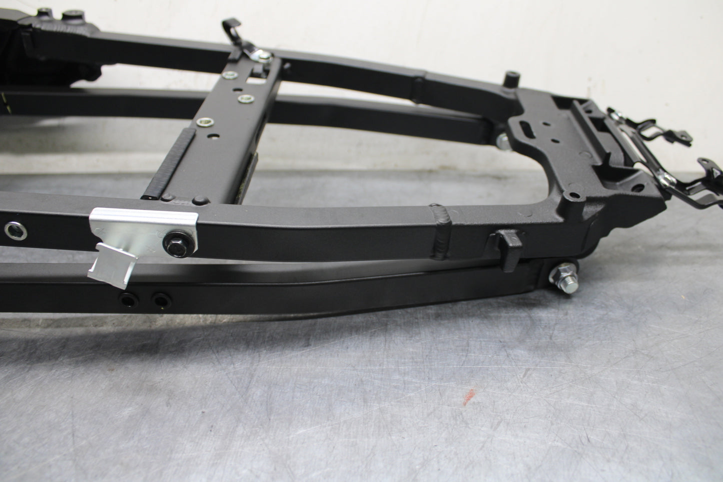 12-25 KAWASAKI NINJA ZX14R NEW!! REAR SUBFRAME BACK SUB FRAME BB757
