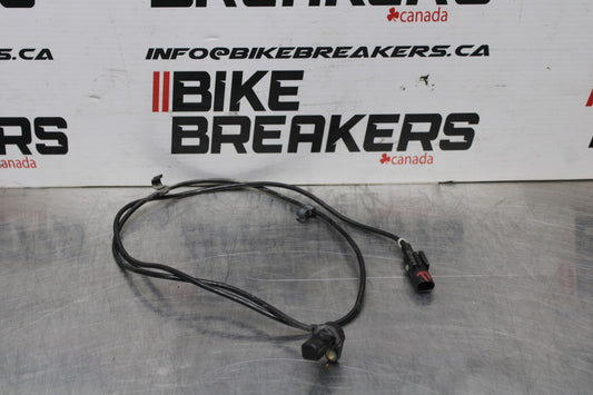 19 MOTO GUZZI V7 III FRONT ABS BRAKE SENSOR BB831