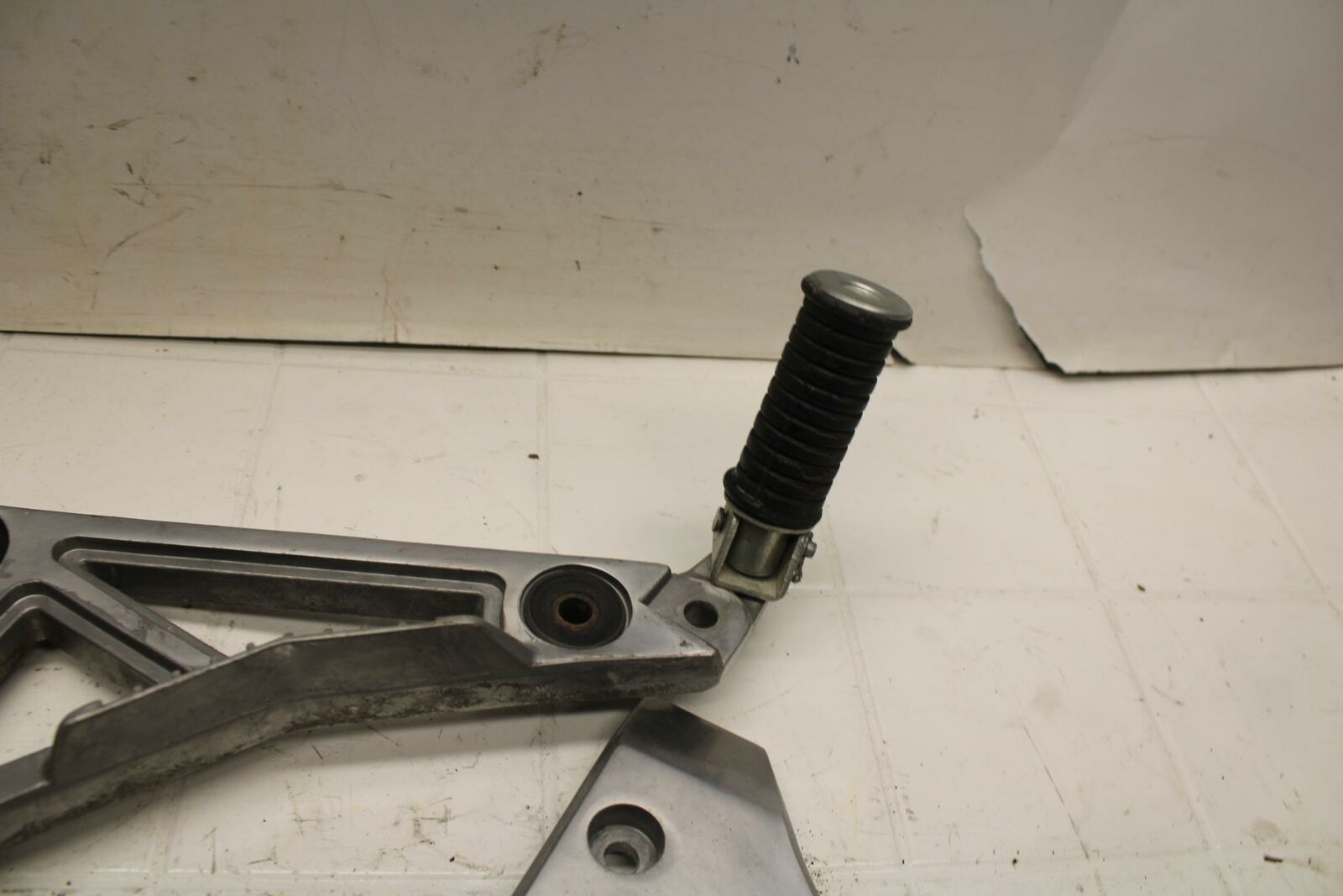 86-89 YAMAHA FJ1200 RIGHT LEFT REARSETS REAR SET DRIVER FOOT PEGS  BB11