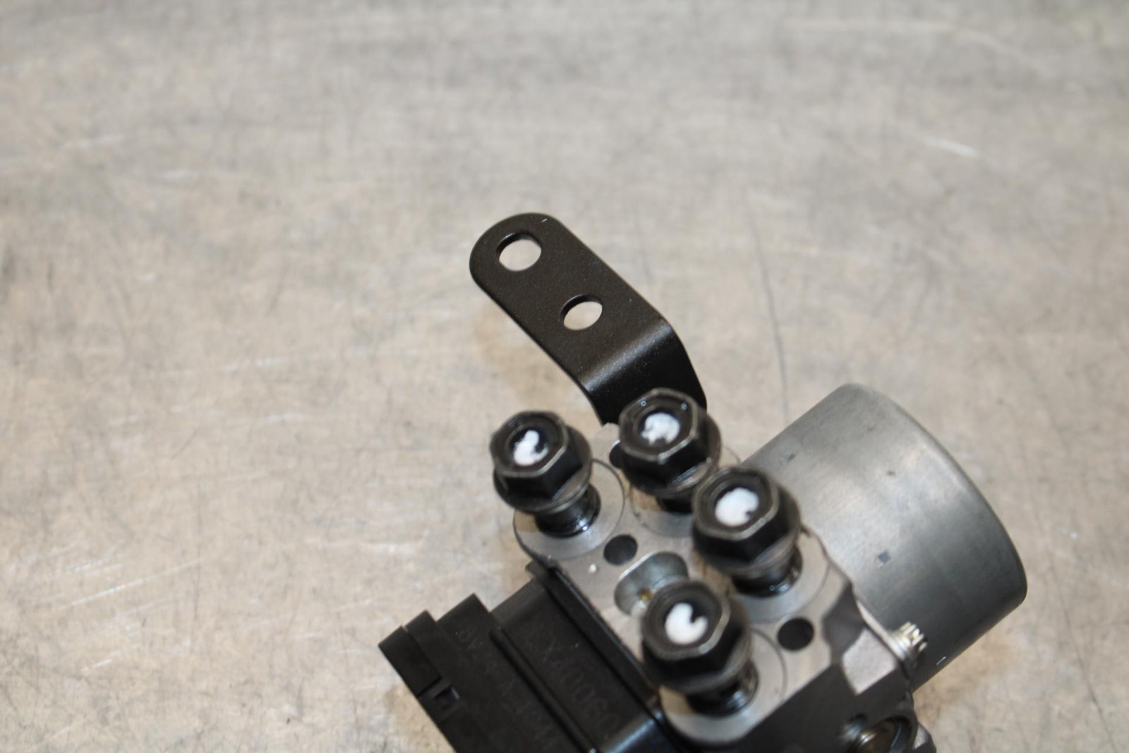 19-22 KAWASAKI Z400 ABS PUMP UNIT MODULE BB70