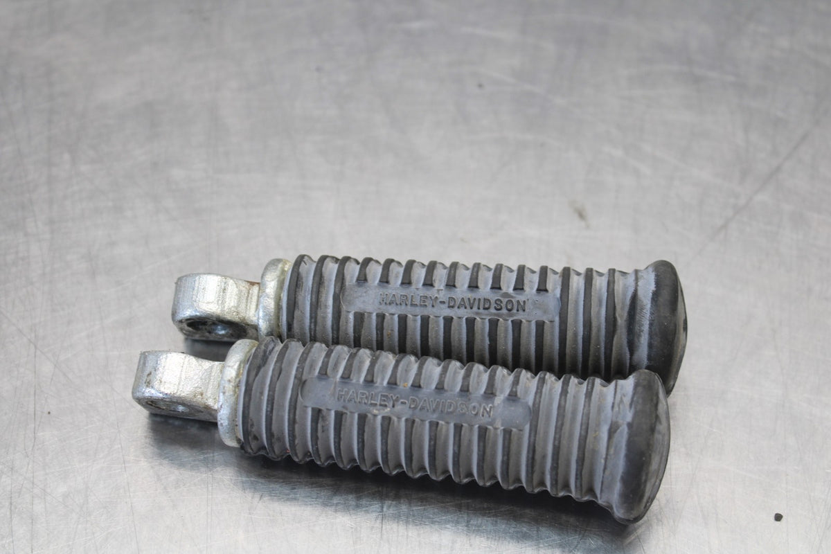 88-03 HARLEY-DAVIDSON SPORTSTER 1200 REAR PASSENGER FOOT STEP PEG SET BB886