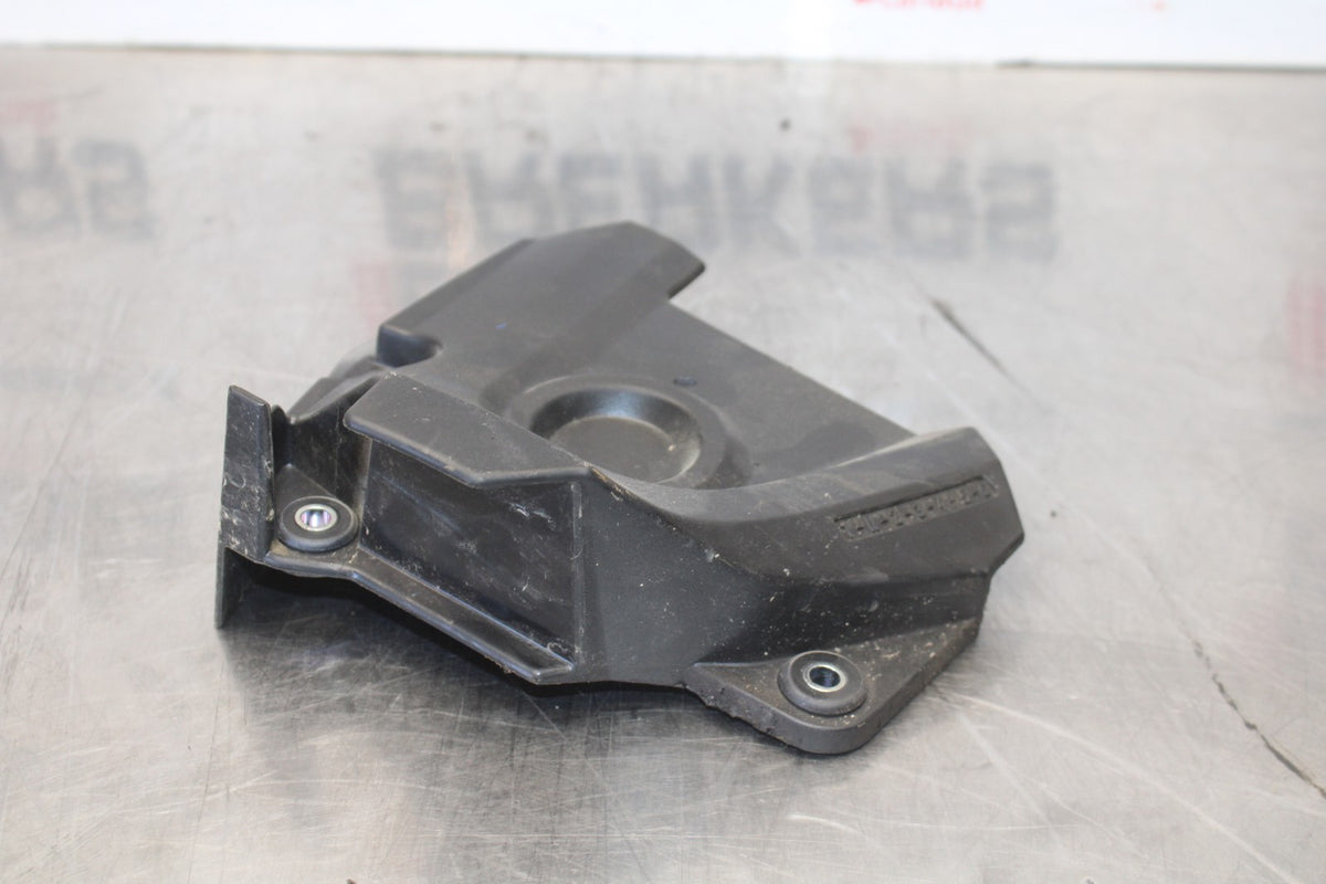 16 YAMAHA XSR900 ENGINE SPROCKET COVER BB786