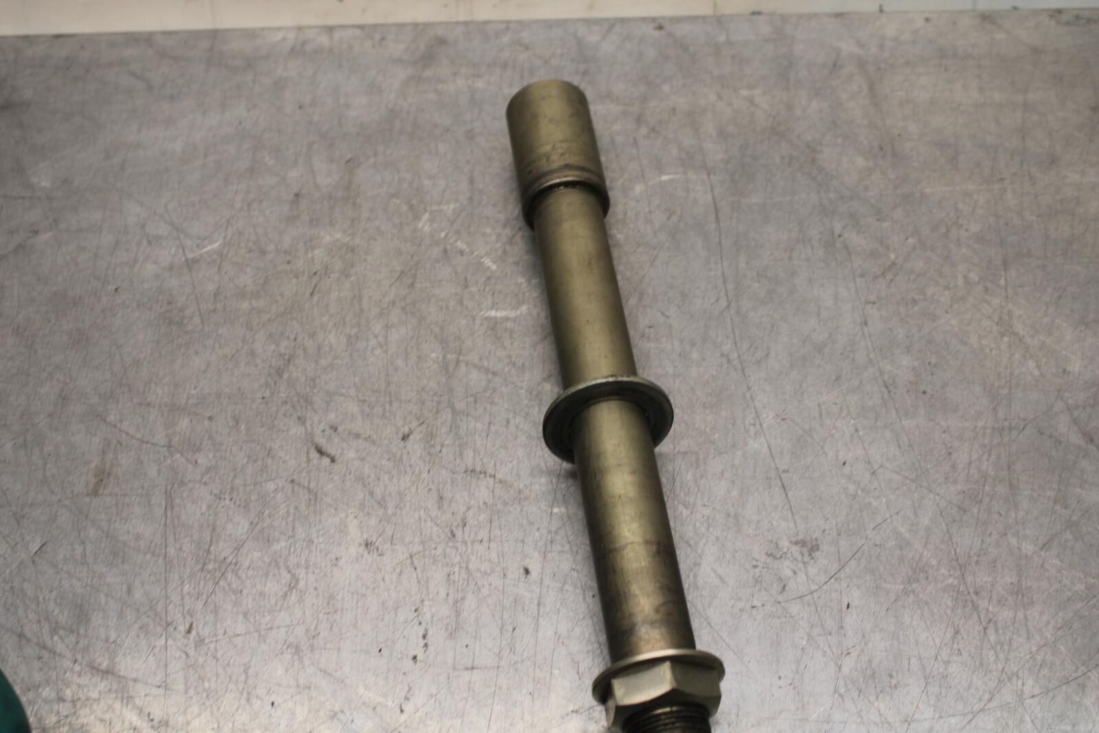 11-23 SUZUKI GSXR 600 FRONT WHEEL RIM AXLE PIVOT BOLT BB582