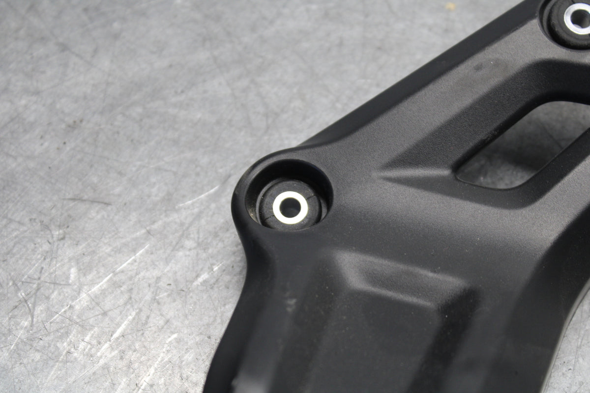 18-24 YAMAHA MT-07 RIGHT FRAME SIDE COVER COWL PANEL TRIM BB662